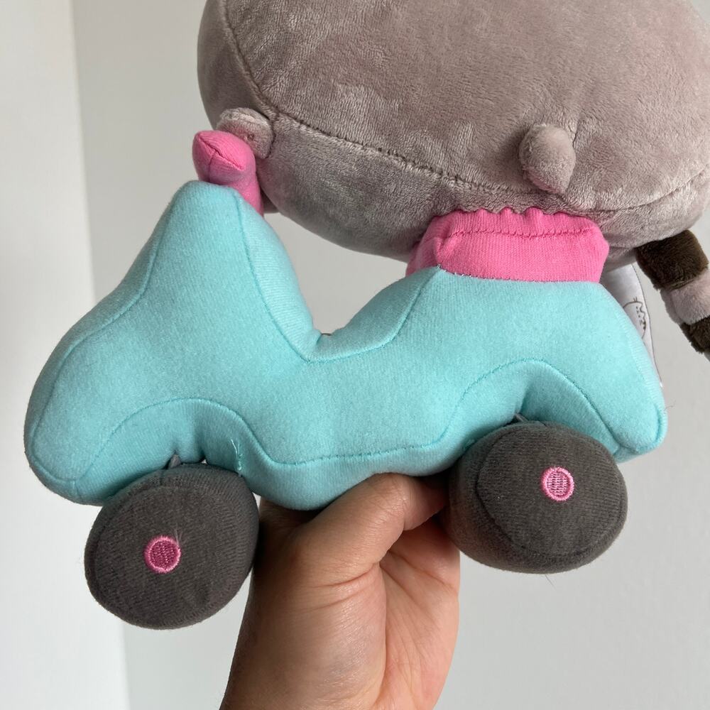 Gund PUSHEEN ON SCOOTER 10” Plush Gray Kitty Cat On Motor Bike - Picture 3 of 9